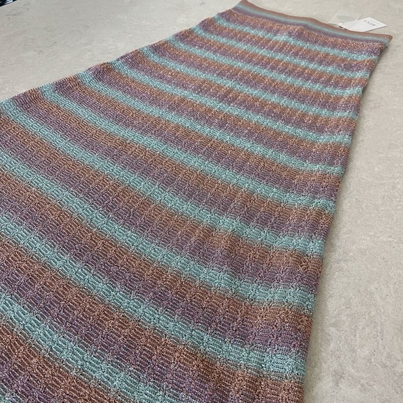 MISA Luca skirt in lavender - size XS - shimmer knit skirt - Picture 9 of 17